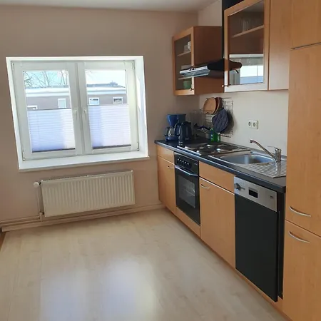 Neumuehler Hof- 