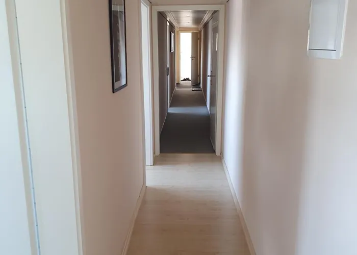 Neumuhler Hof: Spacious Family With Multiple Bathrooms And Free Parking Schwerin (Mecklenburg-Vorpommern)